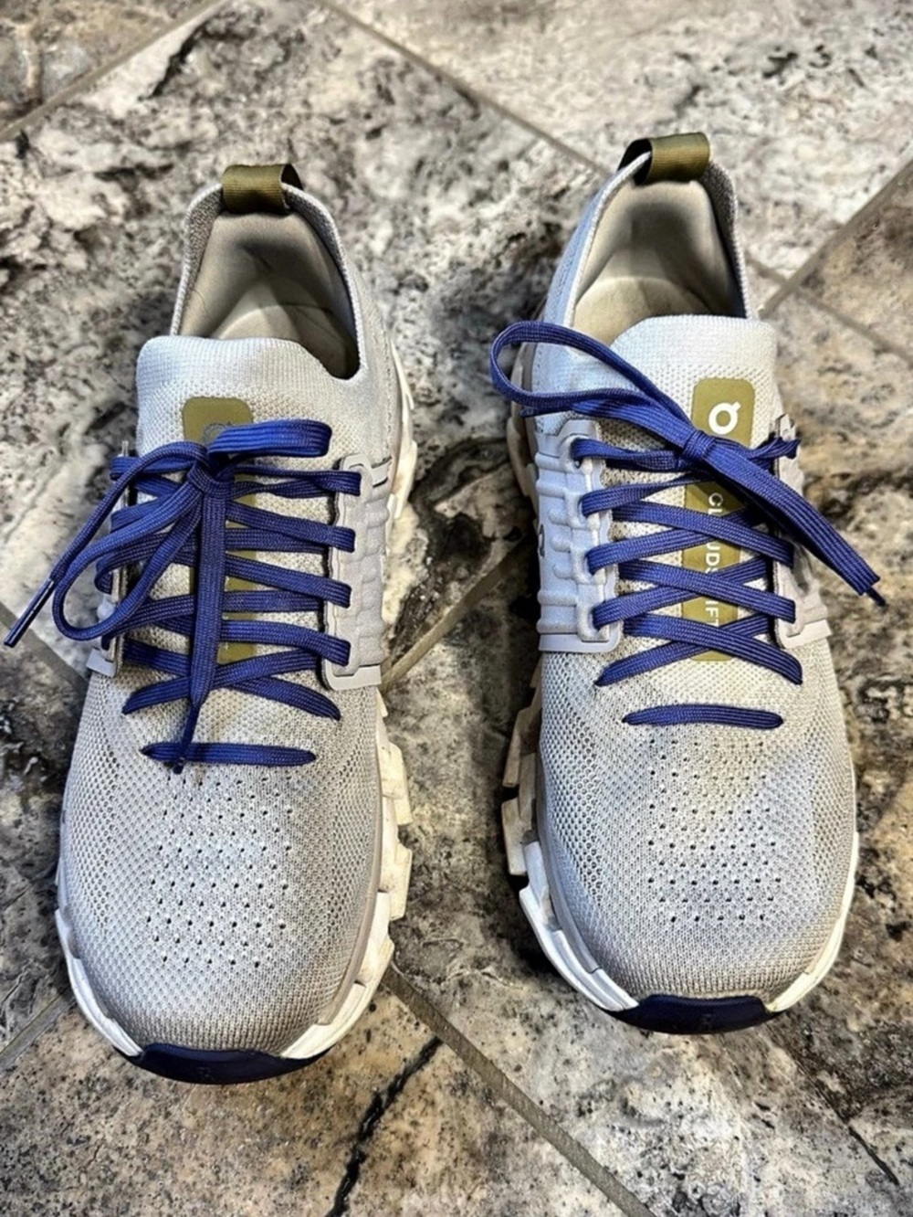 On Cloudswift 3 Athletic Sneakers White & Blue US 8.5